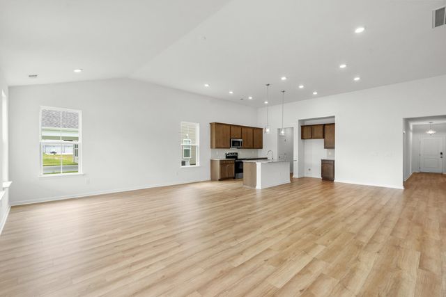 218 Letha Dr, Longs, SC 29568