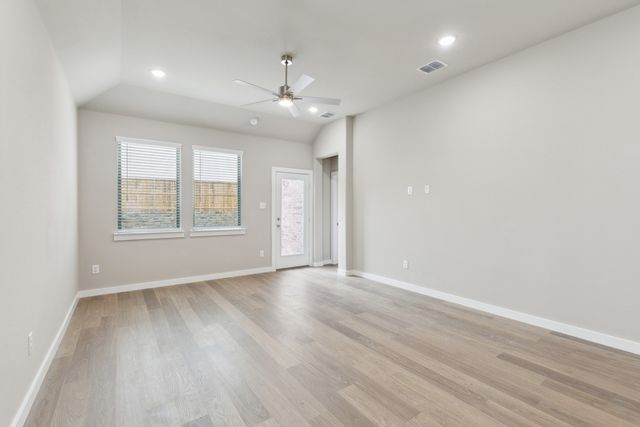 8356 Kingfisher Road, Aubrey, TX 76227