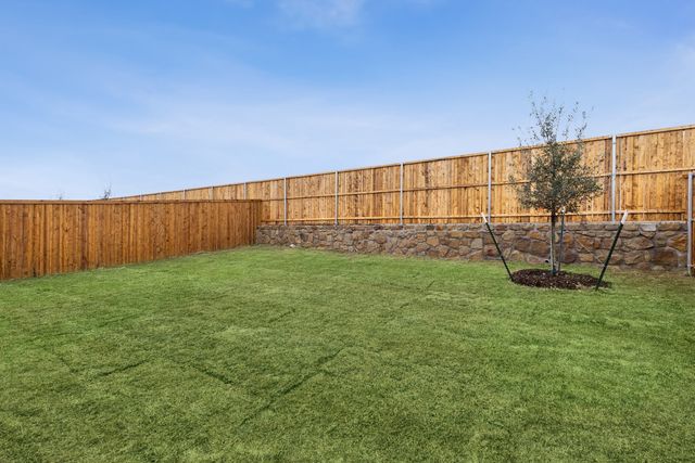 8356 Kingfisher Road, Aubrey, TX 76227