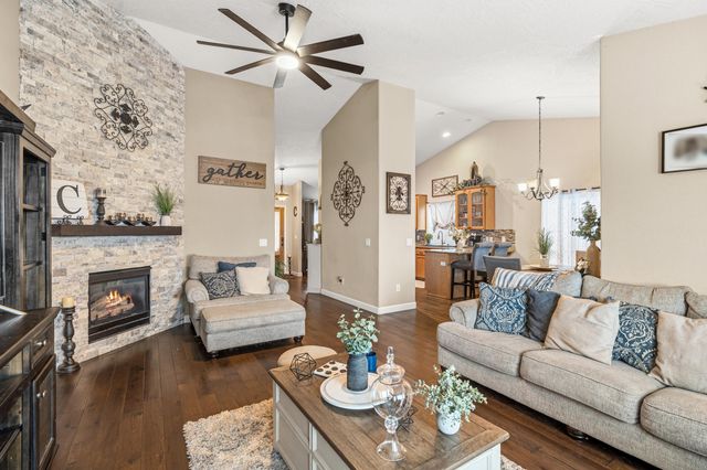 3043 Colonial Avenue, Medford, OR 97504