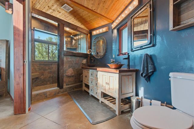 12767 Newtown Rd, Nevada City, CA 95959