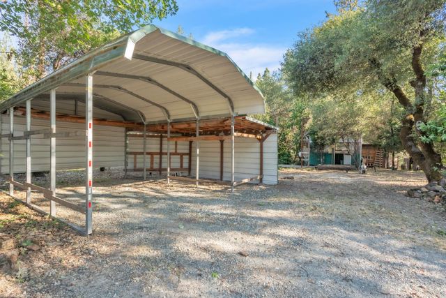 12767 Newtown Rd, Nevada City, CA 95959