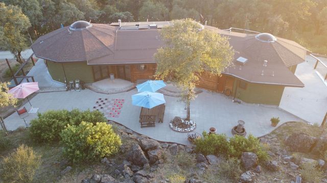 12767 Newtown Rd, Nevada City, CA 95959