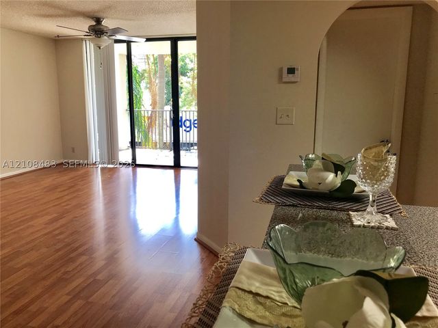 10121 W Sunrise Blvd 204, Plantation, FL 33322