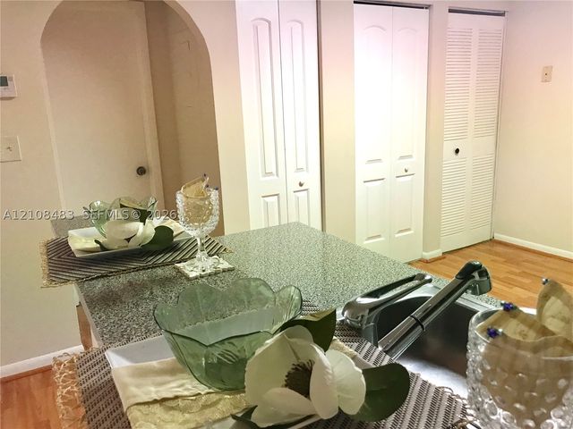 10121 W Sunrise Blvd 204, Plantation, FL 33322