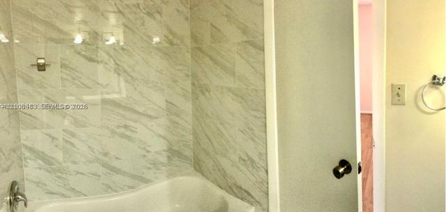 10121 W Sunrise Blvd 204, Plantation, FL 33322