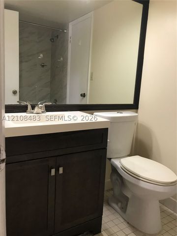10121 W Sunrise Blvd 204, Plantation, FL 33322
