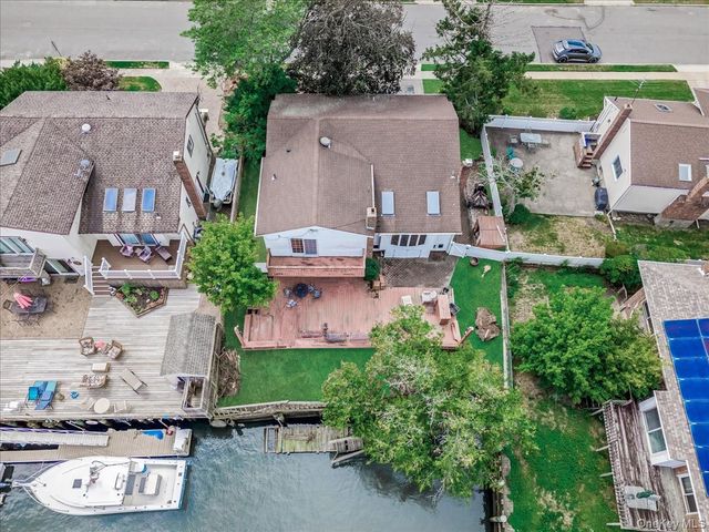 3249 Wolfson Drive, Baldwin, NY 11510