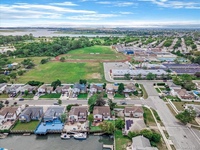 3249 Wolfson Drive, Baldwin, NY 11510