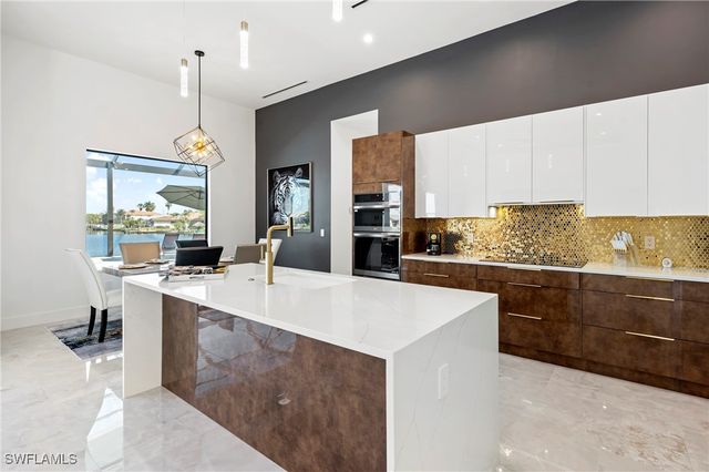 413 SW 46th TER, Cape Coral, FL 33914