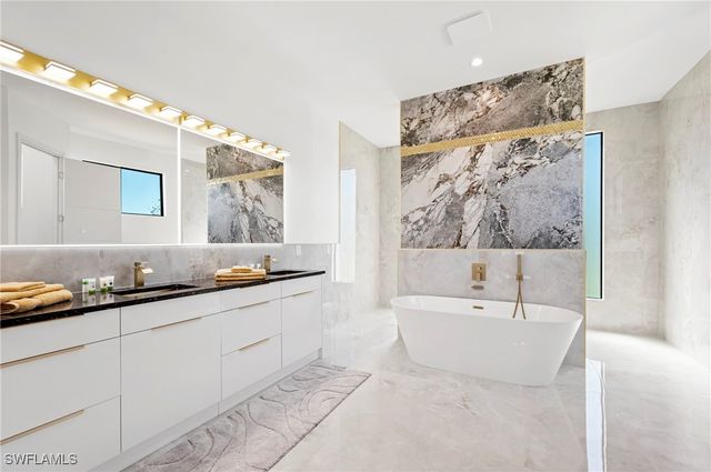 413 SW 46th TER, Cape Coral, FL 33914