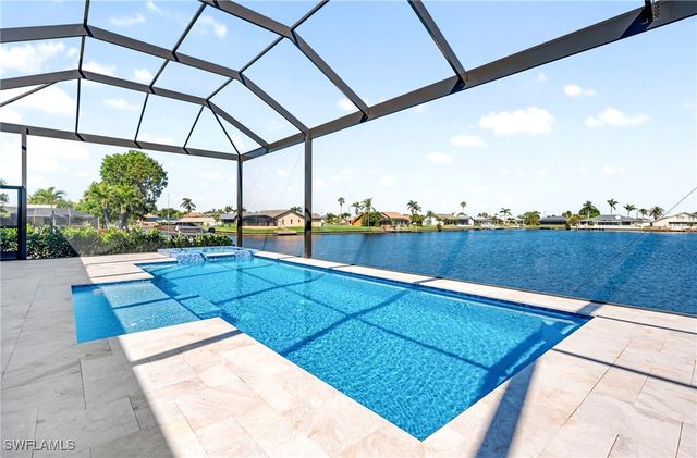 413 SW 46th TER, Cape Coral, FL 33914