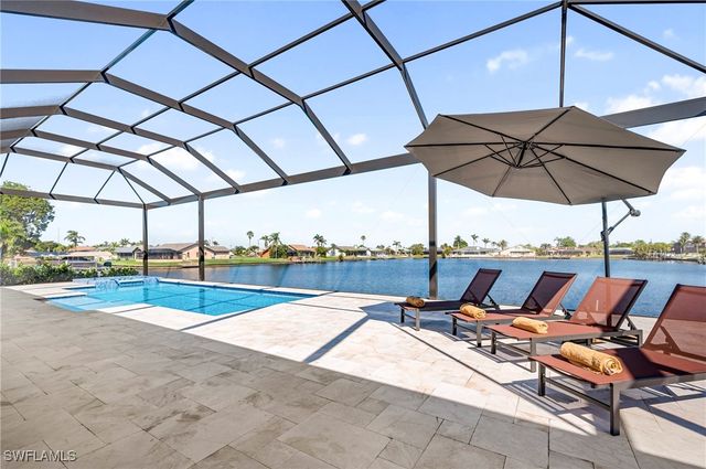 413 SW 46th TER, Cape Coral, FL 33914