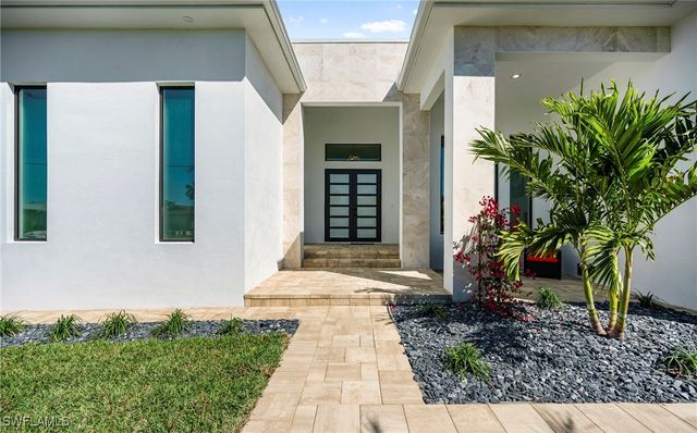 413 SW 46th TER, Cape Coral, FL 33914