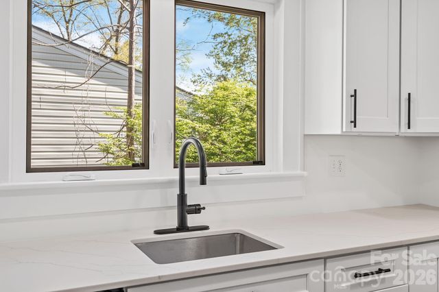 154 Laurel Loop, Asheville, NC 28806
