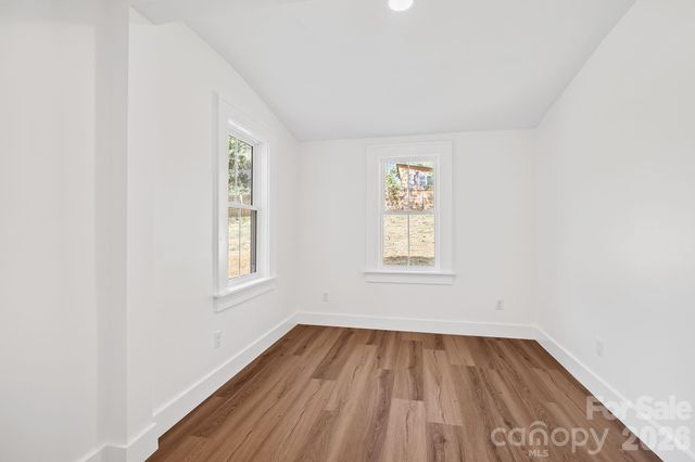 154 Laurel Loop, Asheville, NC 28806