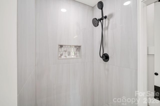 154 Laurel Loop, Asheville, NC 28806