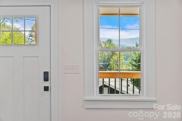 154 Laurel Loop, Asheville, NC 28806