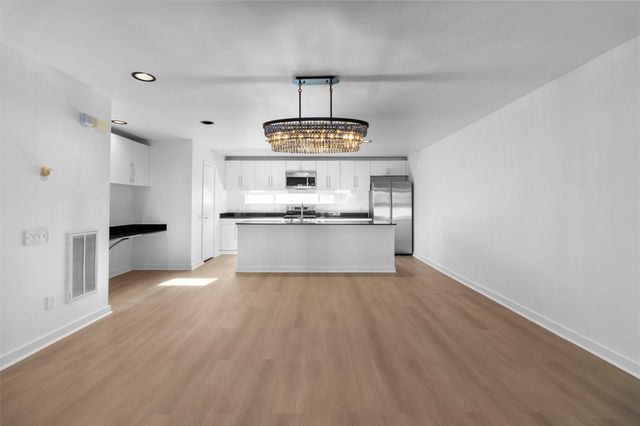 1330 Rosalie Street, Houston, TX 77004