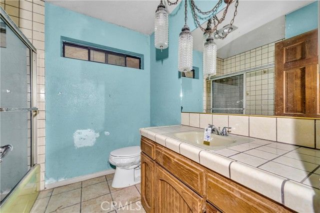 42944 Beau Ville Court, Lancaster, CA 93536