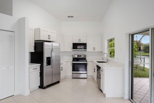 2042 NW 184th Way, Pembroke Pines, FL 33029