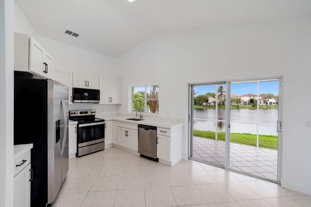2042 NW 184th Way, Pembroke Pines, FL 33029