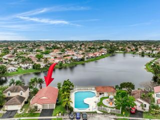 2042 NW 184th Way, Pembroke Pines, FL 33029