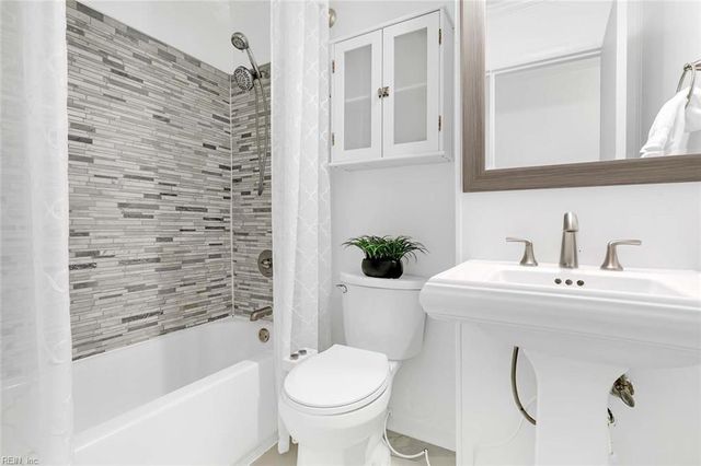 309 Duluth CT, Hampton, VA 23666