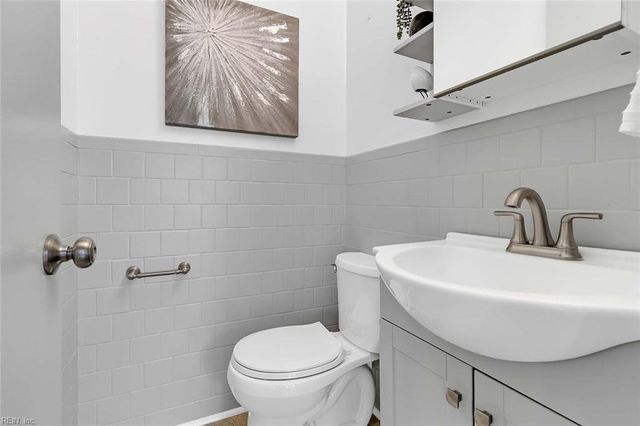 309 Duluth CT, Hampton, VA 23666