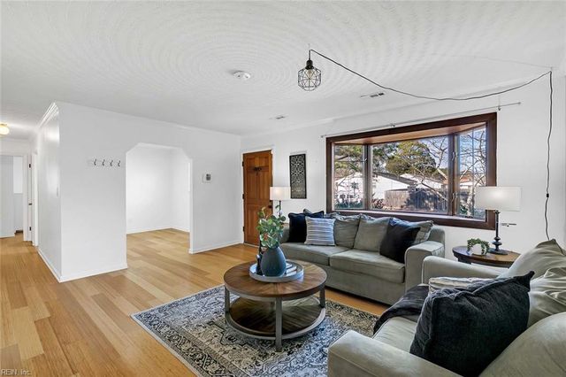 309 Duluth CT, Hampton, VA 23666