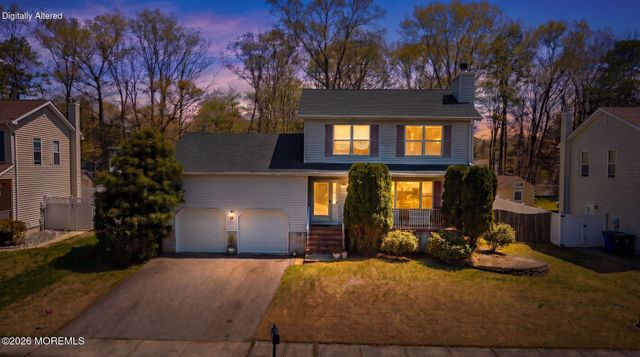9 Netty Street, Howell, NJ 07731