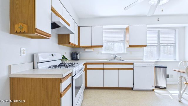9 Netty Street, Howell, NJ 07731