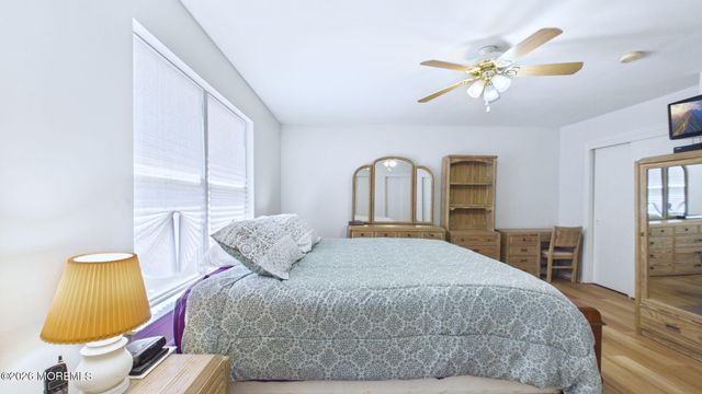 9 Netty Street, Howell, NJ 07731