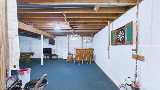 9 Netty Street, Howell, NJ 07731