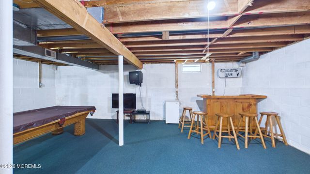 9 Netty Street, Howell, NJ 07731