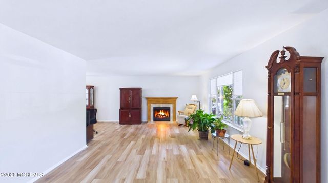 9 Netty Street, Howell, NJ 07731