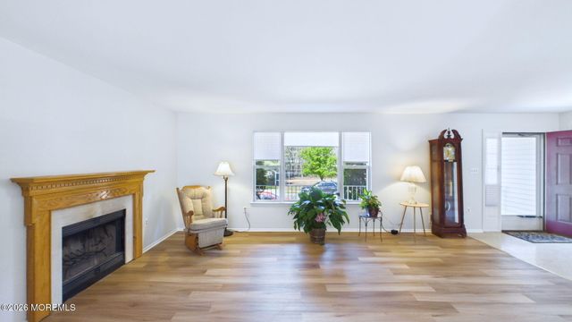 9 Netty Street, Howell, NJ 07731