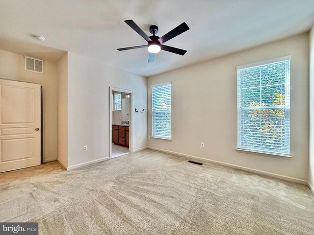 1599 RENATE DR, Woodbridge, VA 22192