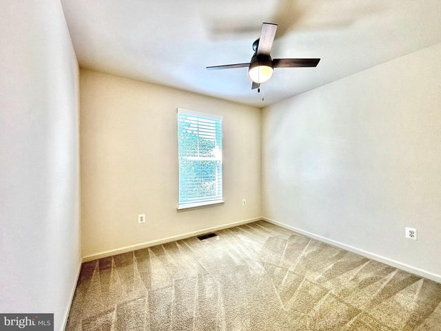 1599 RENATE DR, Woodbridge, VA 22192
