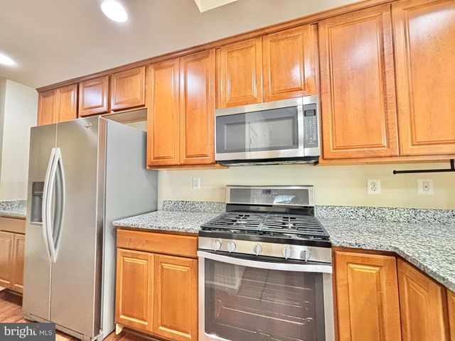 1599 RENATE DR, Woodbridge, VA 22192