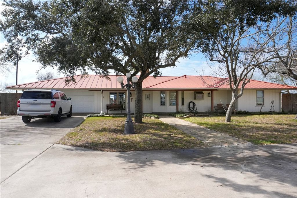 8835 FM 893, Taft, TX 78390 — photo 2
