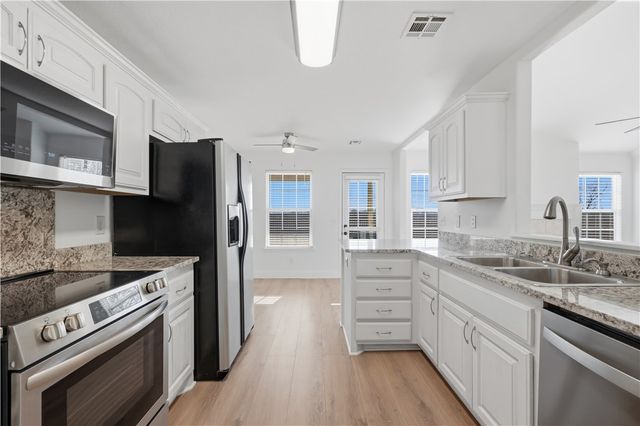 551 Dogwood Street, Centerton, AR 72719