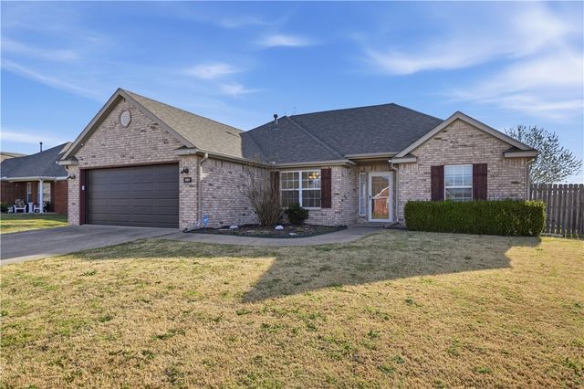 551 Dogwood Street, Centerton, AR 72719