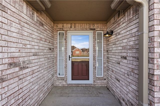 551 Dogwood Street, Centerton, AR 72719