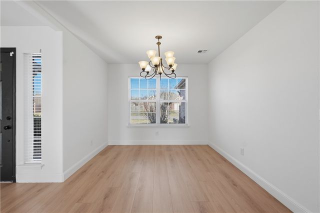 551 Dogwood Street, Centerton, AR 72719