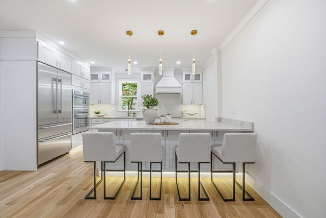 14 Hillside Ave, Winchester, MA 01890
