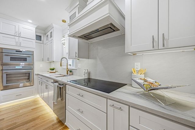 14 Hillside Ave, Winchester, MA 01890
