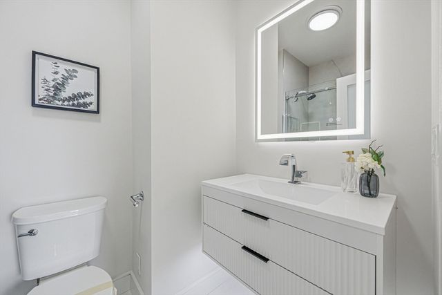 14 Hillside Ave, Winchester, MA 01890