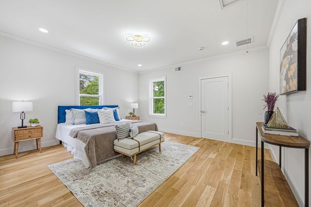 14 Hillside Ave, Winchester, MA 01890
