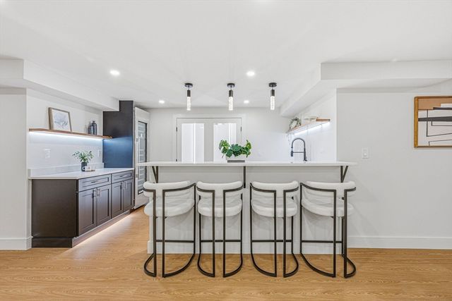 14 Hillside Ave, Winchester, MA 01890